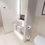 White Pearl 3.05 Apartment *